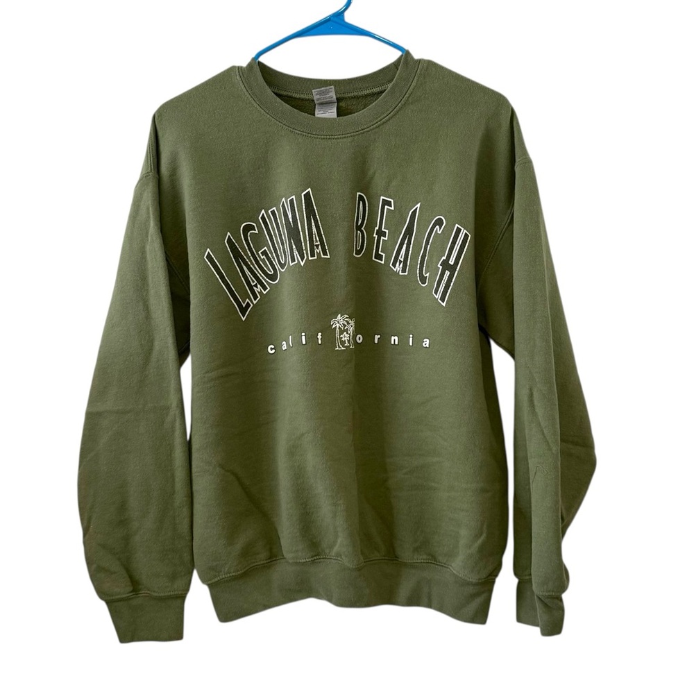 Gildan Medium Laguna Beach California Green Crewneck Sweatshirt Pullover